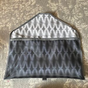 Thirty-One Hang It Up Pocket